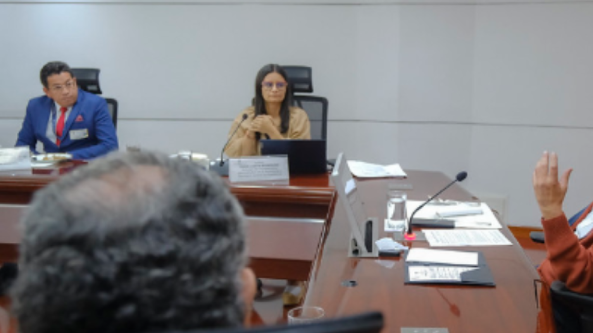 El presidente Petro pidió enviar un mensaje de emergencia para la reforma laboral liberal