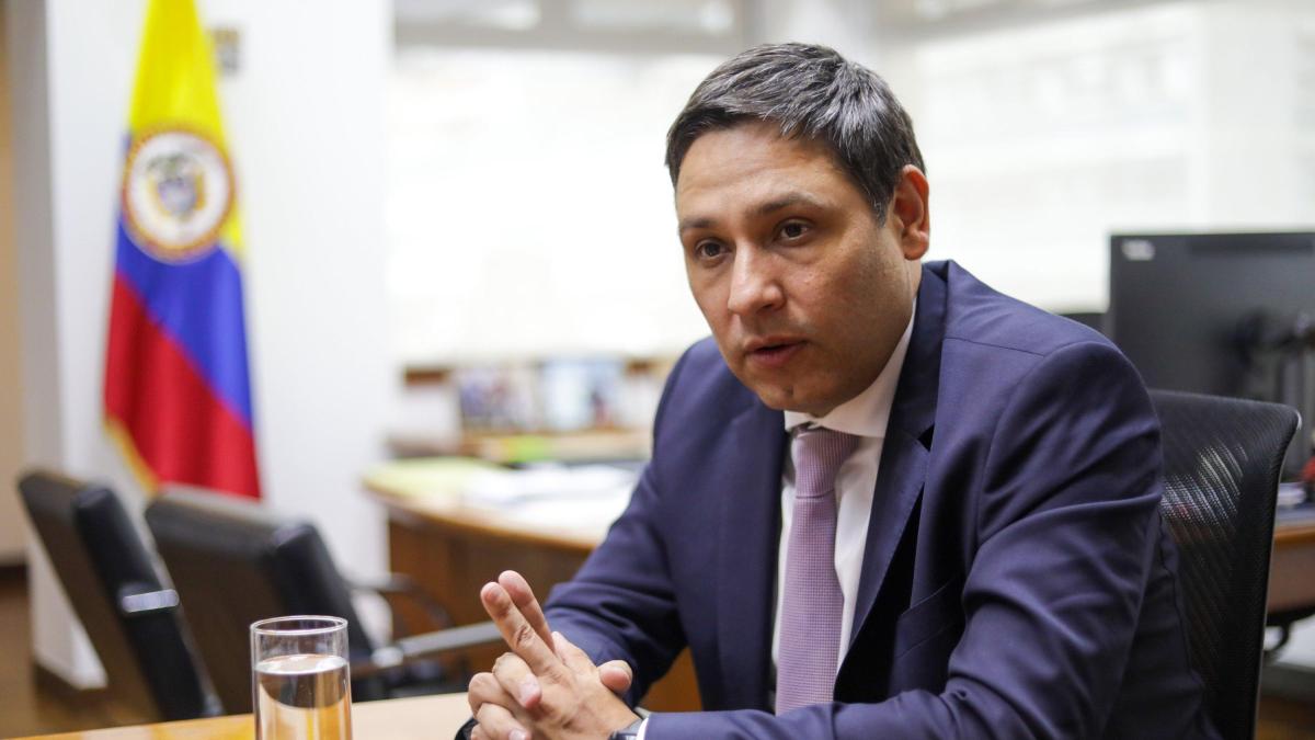 “No seré el candidato del presidente Gustavo Petro”: Mauricio Lizcano, ex ministro