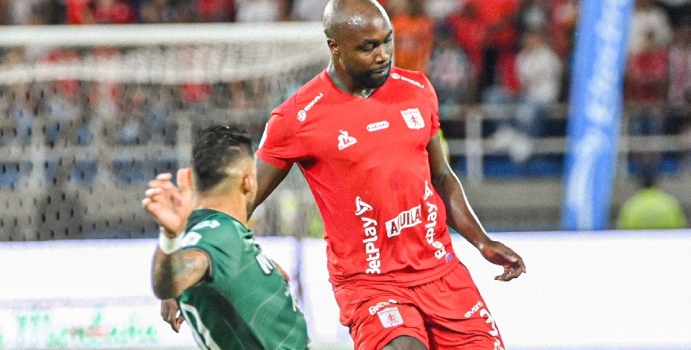 América de Cali ganó el clásico y hundido Deportivo Cali más