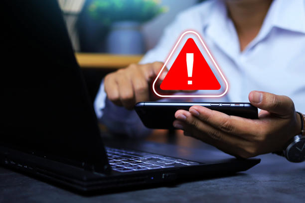 <p>Here’s a revised title using synonyms: <strong>Elimina el malware de celular fácil y seguro.</strong></p>