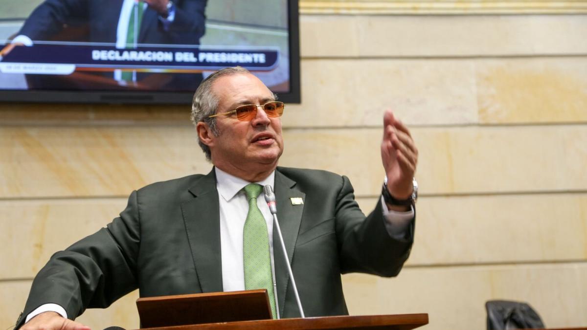 Así es como Iván movió un nombre durante una reforma de pensiones