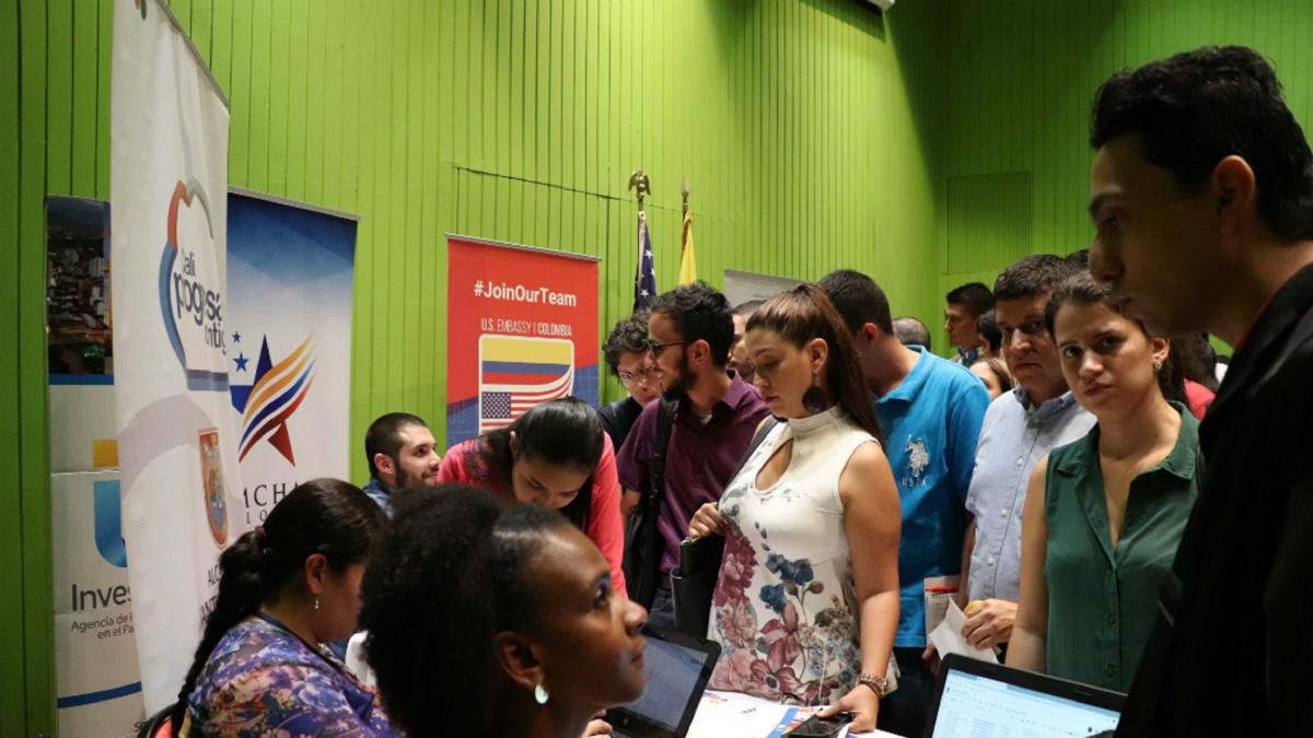 ¿Está buscando empleo y conoce inglés? Puedes encontrar un trabajo en bilingüe feria

 – En la mira