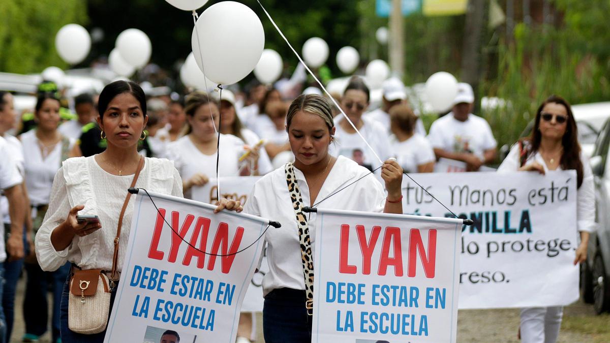 “El niño tiene derechos”; Participa en despertar y marchar