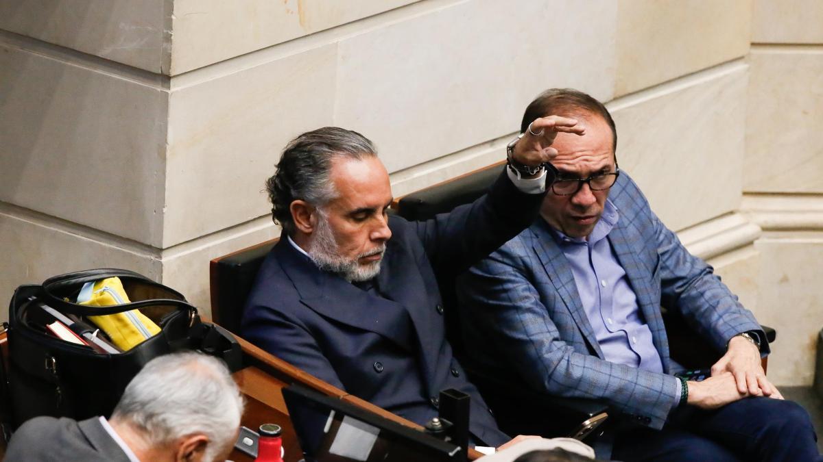 Las carreteras que investigó la administración del presidente Gustavo Petro si las mejoras laborales fallan en el Congreso