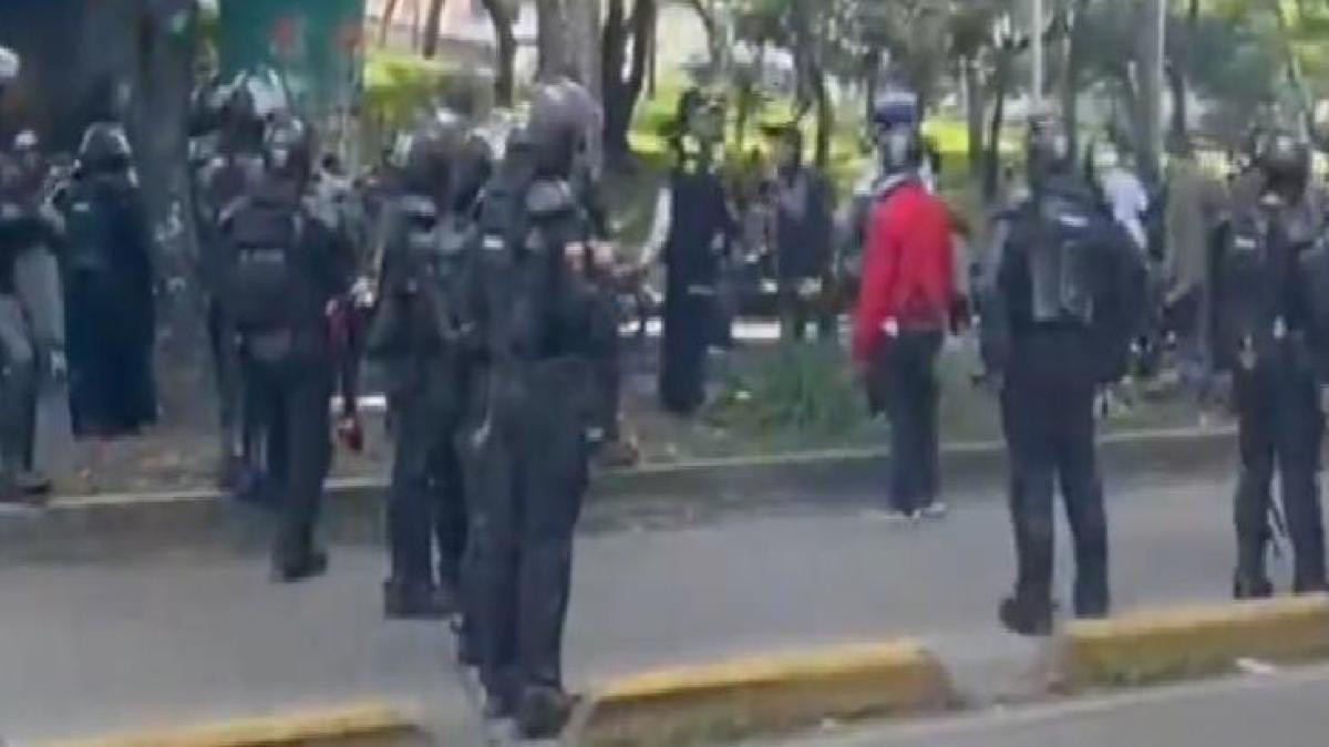 Esmad tuvo que intervenir antes de cerrar

 – En la mira