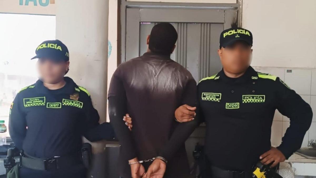 En la policía en Cartaagen capturó al ladrón de que tomó una cadena de oro unos minutos antes de $ 5 millones

 – En la mira