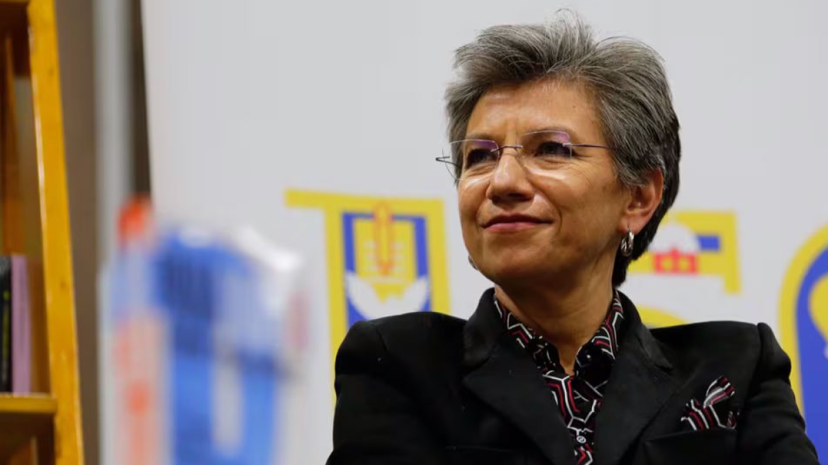 Claudia López responde a la consulta popular de hundimiento en el Congreso