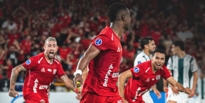 El dinero recibido por América para continuar en la Copa Sudamericana de 2025

 – En la mira