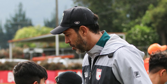 Jorge Bava confirmó que Elvis Perlaza está recuperado