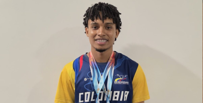 José González, campeón mundial de levantamiento de pesas
