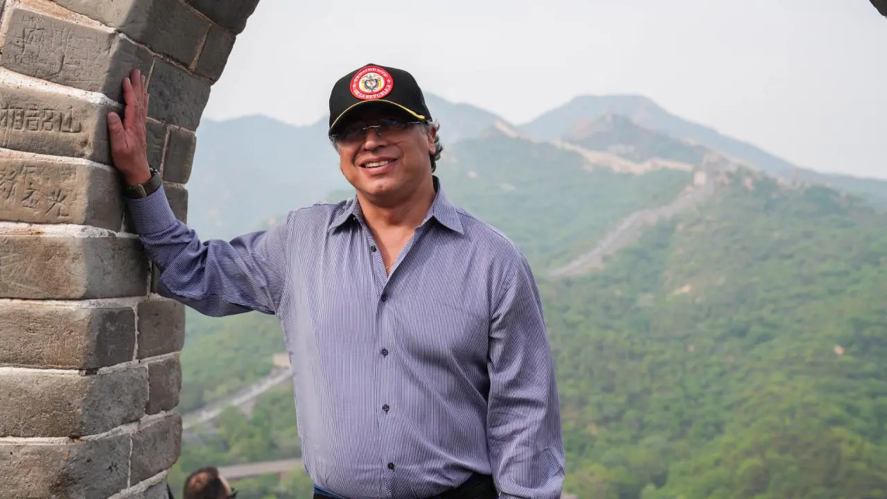 Petro confirmó la adhesión de Colombia a la “Ruta de la Seda”