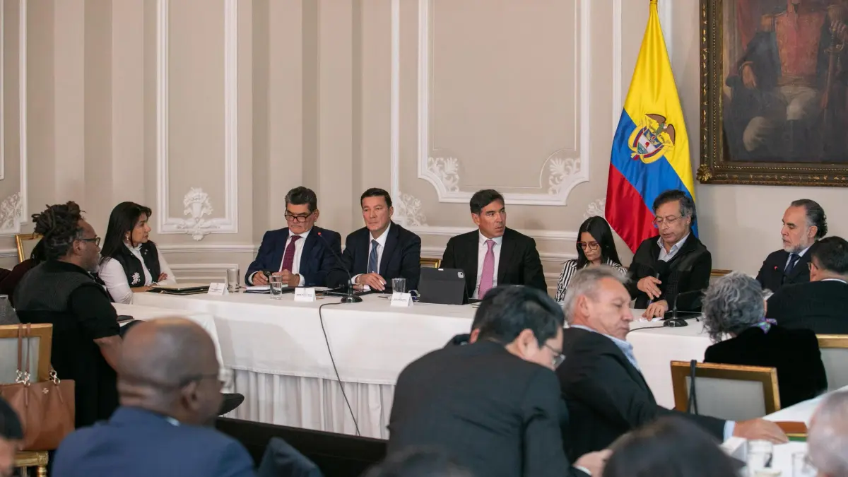 El gobierno ya ha anunciado el registro formal del fallo que exige la consulta popular

 – En la mira