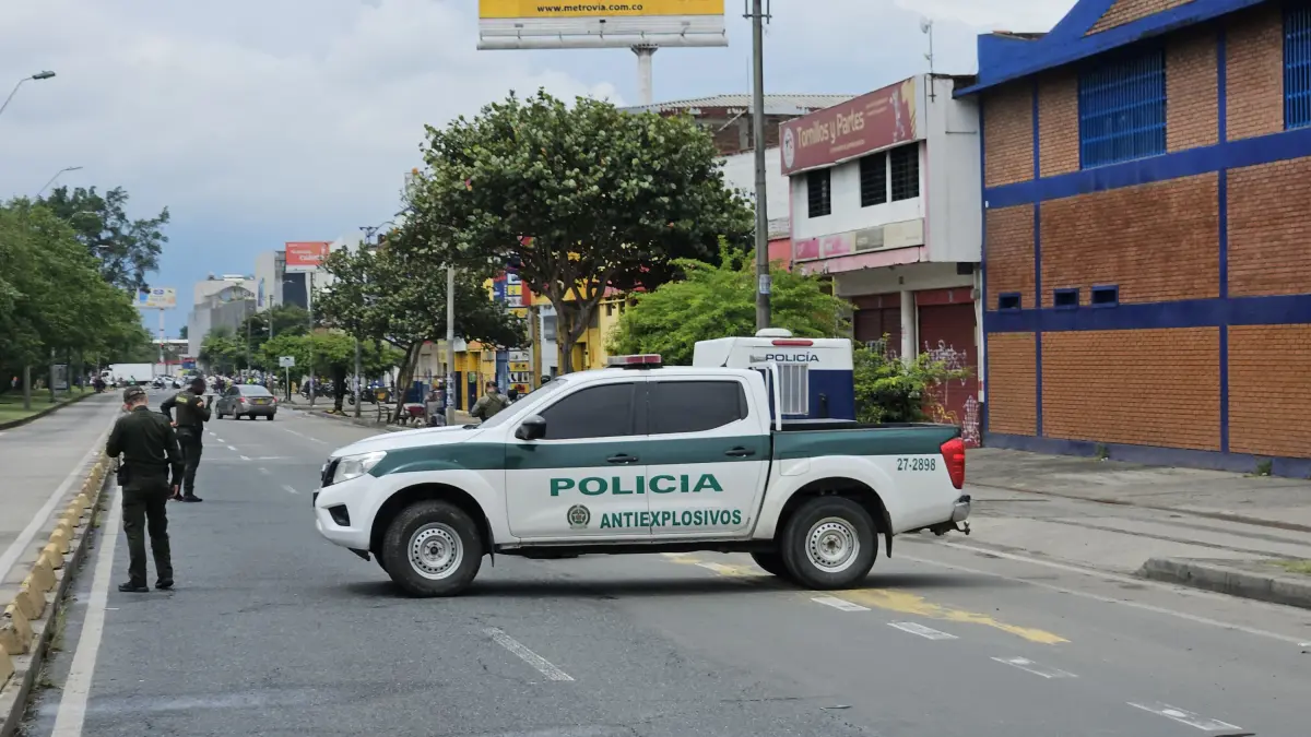 explosivo; Evacuaron pasajeros del autobús de Mio

 – En la mira