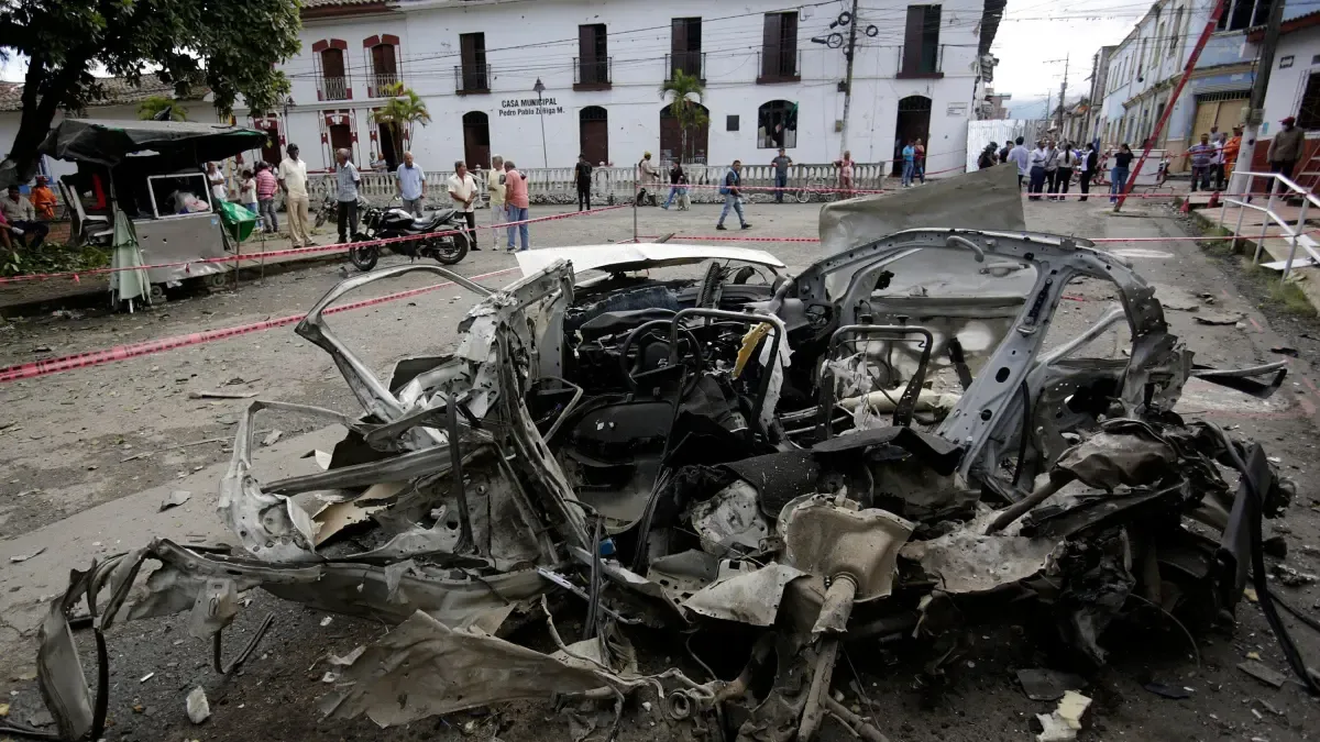 El gobernador visitó a las víctimas en HUV

 – En la mira