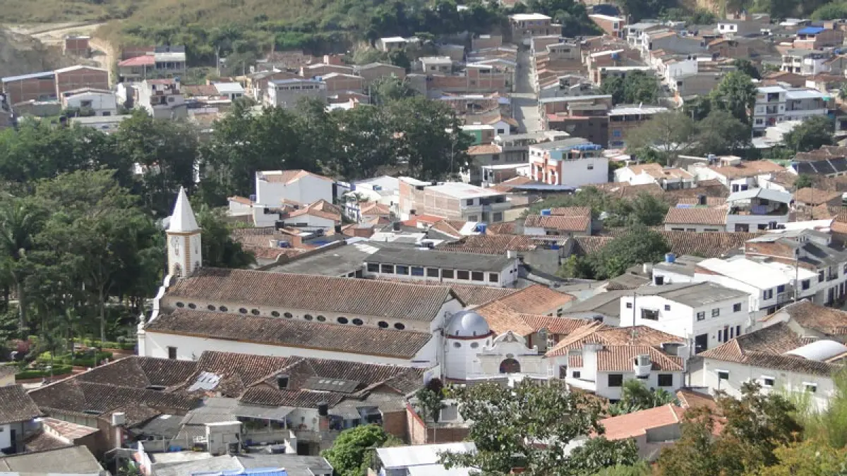 Dos policías murieron después del acoso con francotiradores a la estación en la comuna de Río de Oro

 – En la mira