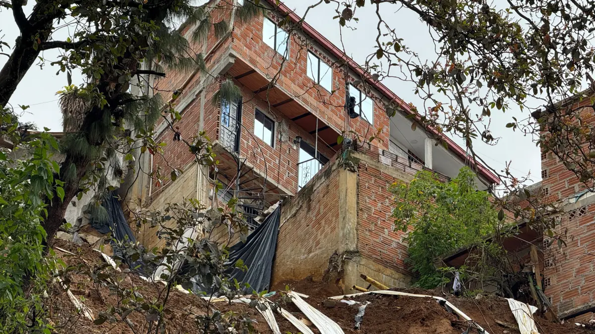 controversia en la villatina para demoler 23 casas amenazadas

 – En la mira
