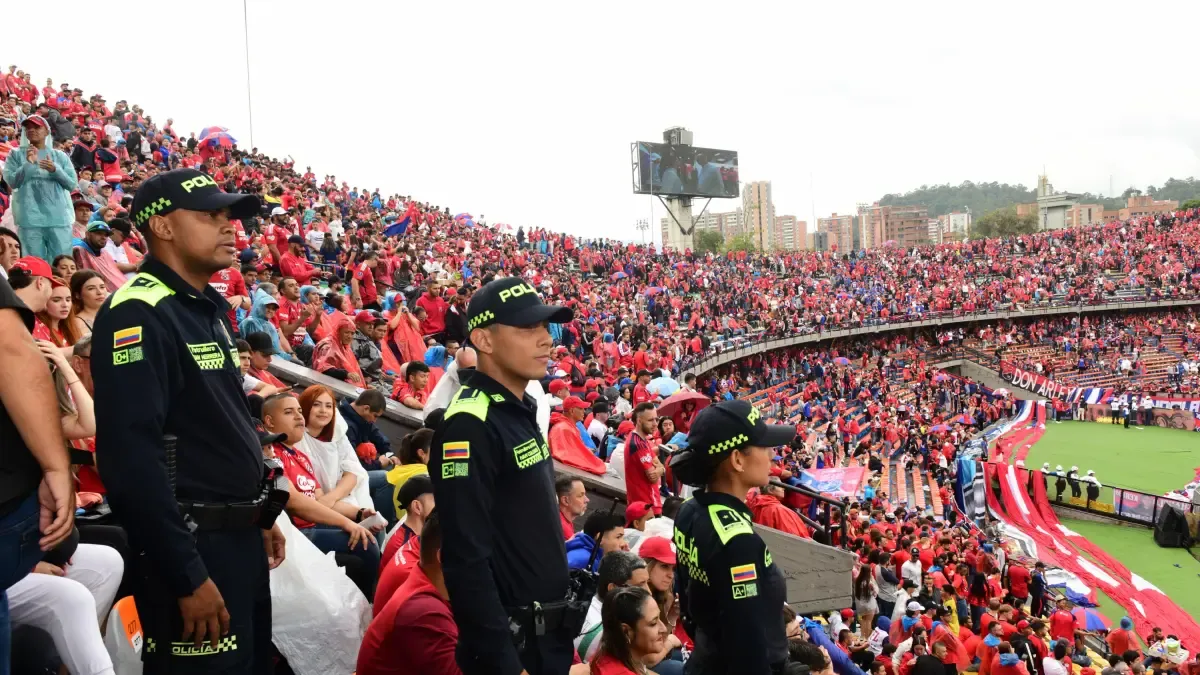 Este es un dispositivo de seguridad para el partido final

 – En la mira
