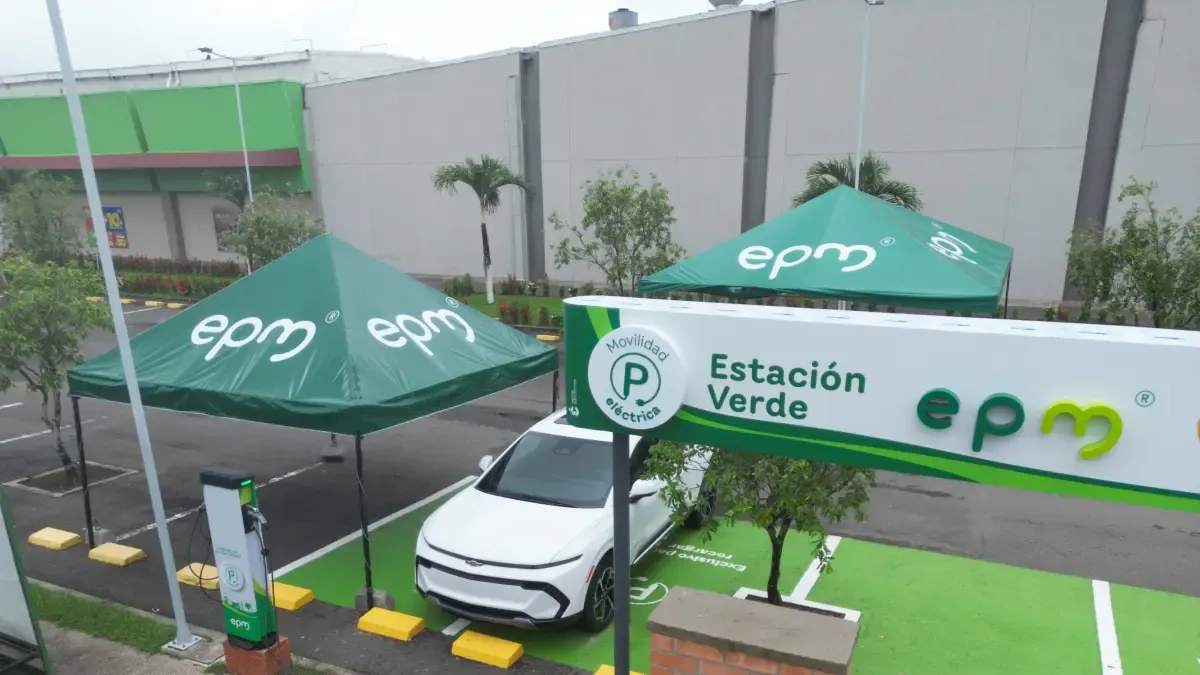 EPM está instalando la primera estación de carga de vehículos eléctricos en Urabra.

 – En la mira