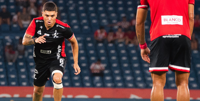 Juan Quintero Fecha definida por su continuidad en América de Cali

 – En la mira
