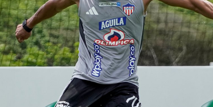 Junior habría caído en la firma de Luis Fernando Muriel

 – En la mira