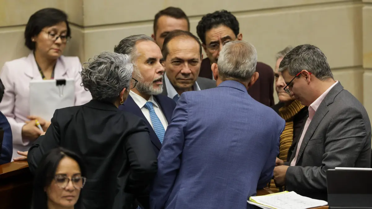 La votación final del Senado permaneció este martes

 – En la mira