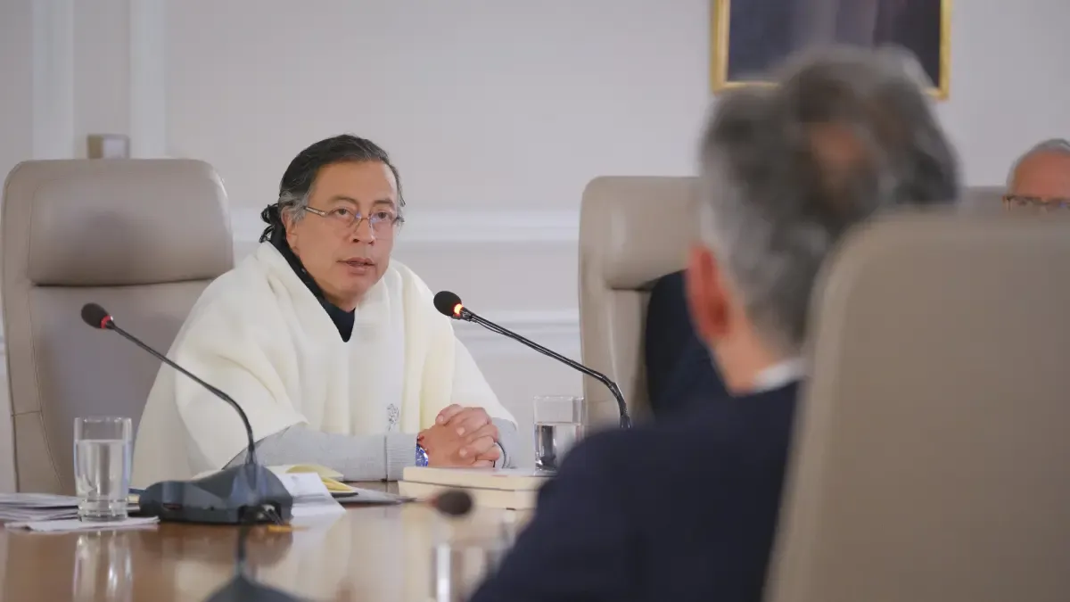 Presidente Gustavo Petro sobre un acuerdo de pasaporte con Thomas Greg & Sons

 – En la mira