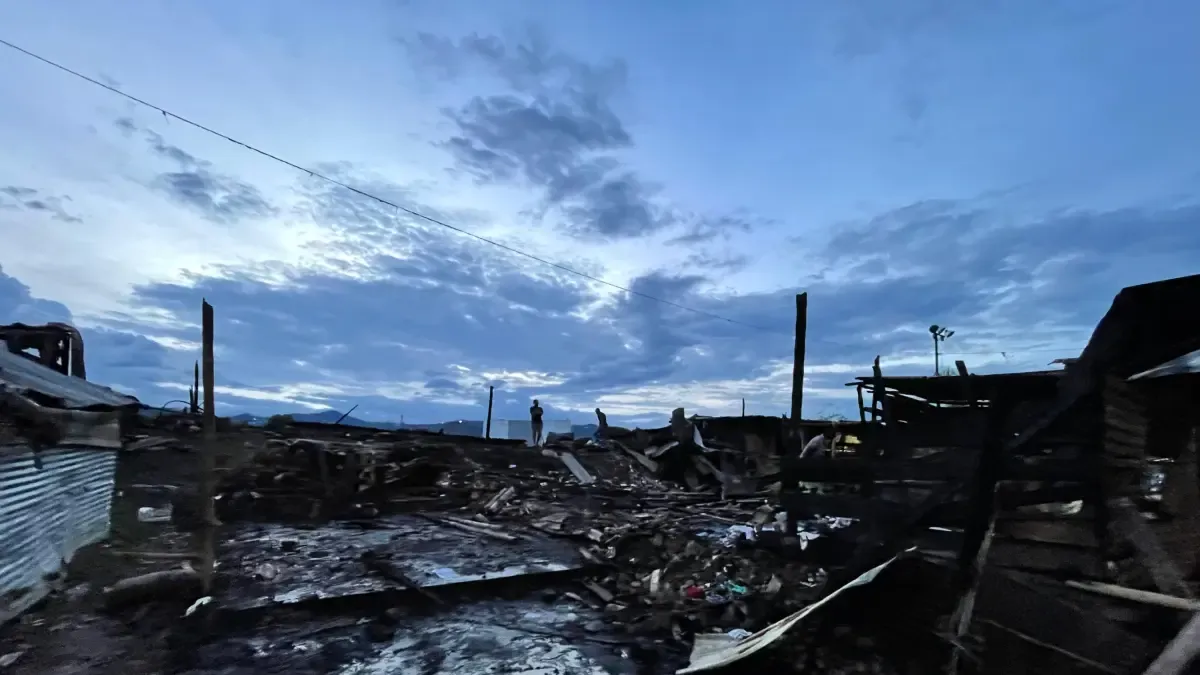 Vam Fire absorbió 21 casas en el este de todo: 61 personas fueron afectadas

 – En la mira