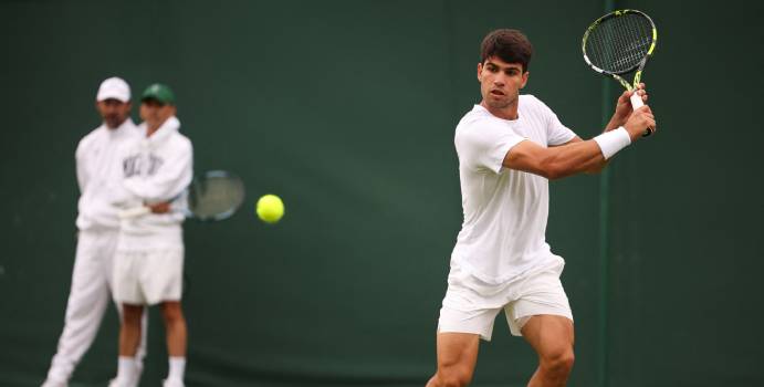 Alcaraz, firme en busca de su tercer título en Wimbledon

 – En la mira