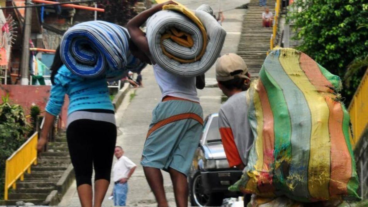 La oficina del portavoz advierte el desplazamiento forzado en anorí, luchando

 – En la mira