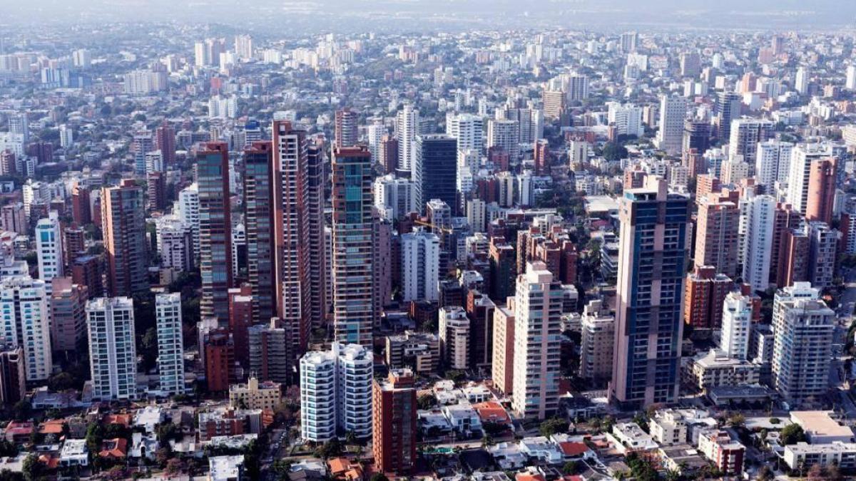 Cierres de carreteras en Barranquilla para grabaciones en serie de Netflix, que consolidan la ciudad como un escenario audiovisual

 – En la mira