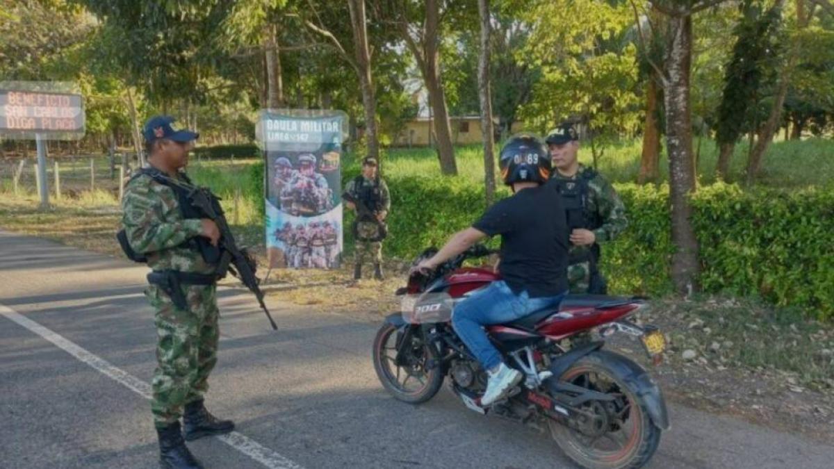 A través de Panfleto, los grupos criminales amenazan los partidos políticos y los líderes sociales “limpiando”

 – En la mira