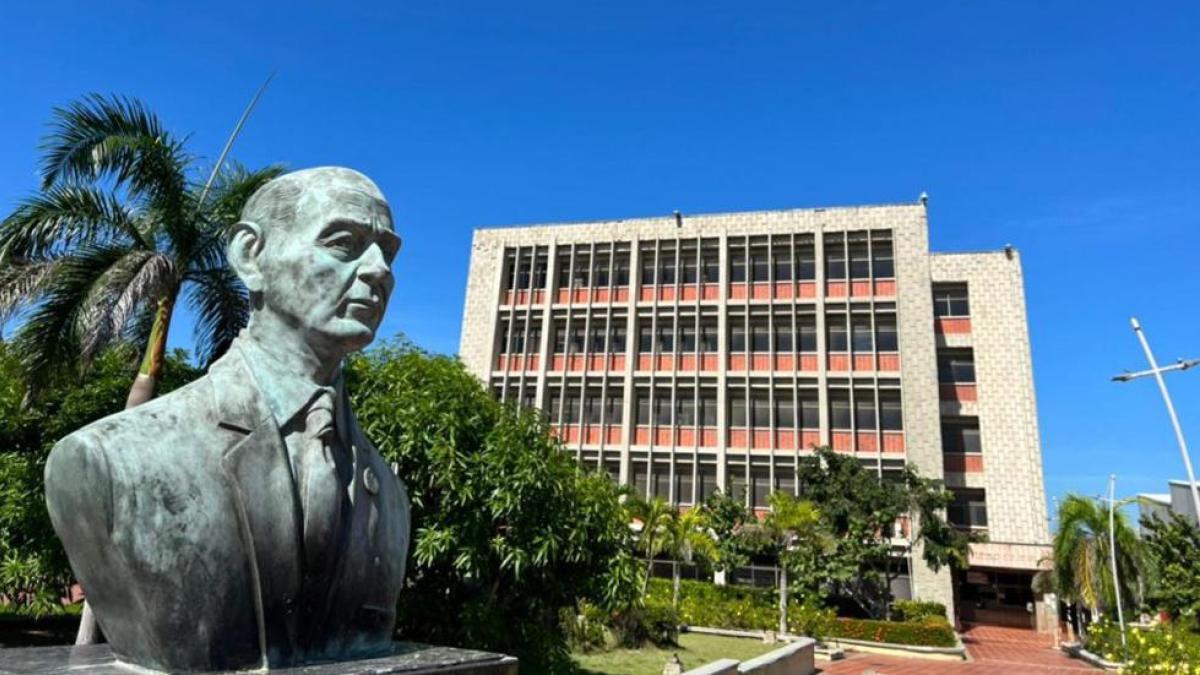 Benedetti advierte contra una posible “trampa” en este proceso

 – En la mira