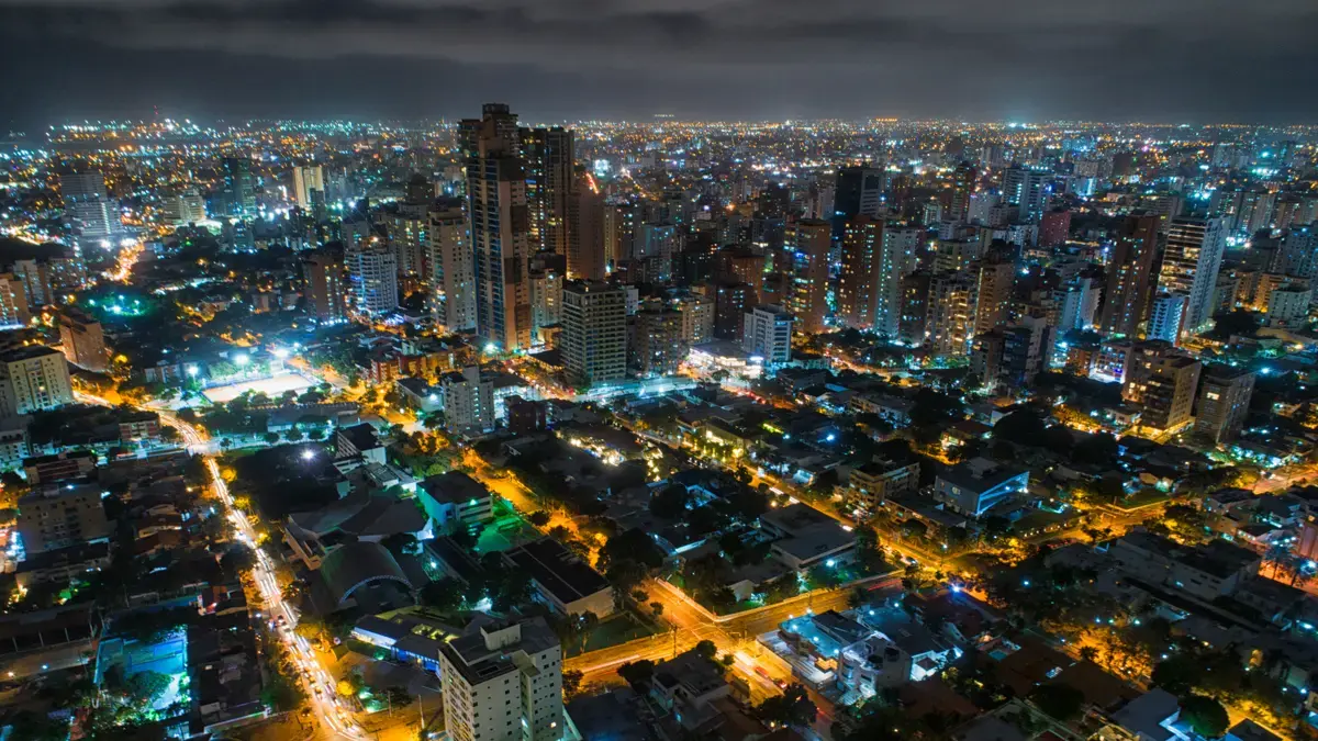 Partido de Barranquilla hasta las 6:00? Los comerciantes sugieren examinar la extensión del horario nocturno a la temporada de carnaval

 – En la mira