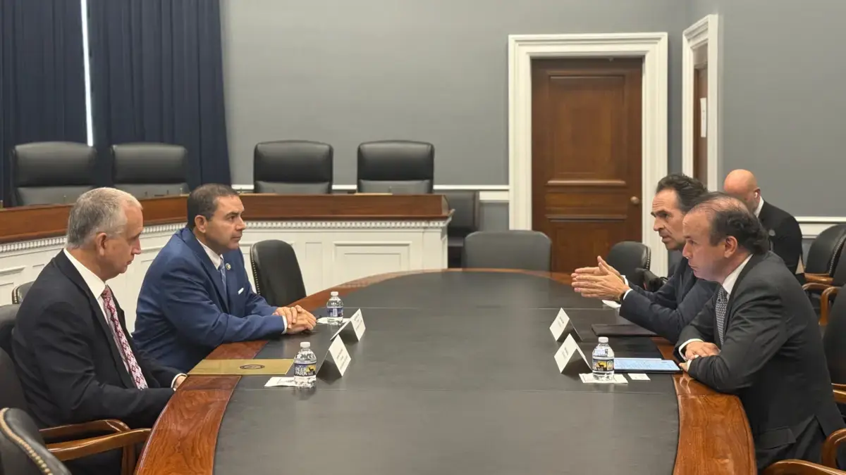 Alcalde de Cali con nuevas apariciones sobre su viaje a los Estados Unidos

 – En la mira