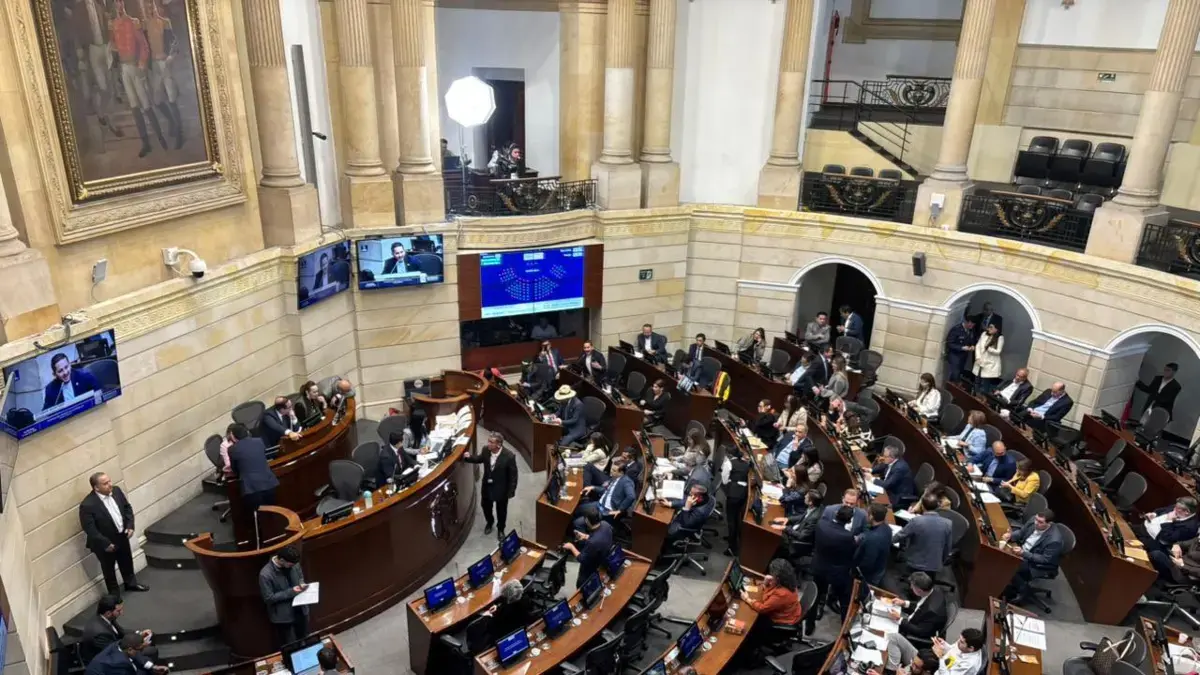 El diputado del Senado aprobó una propuesta para declarar el “póster de las soles” como “organizaciones multinacionales y terroristas”

 – En la mira
