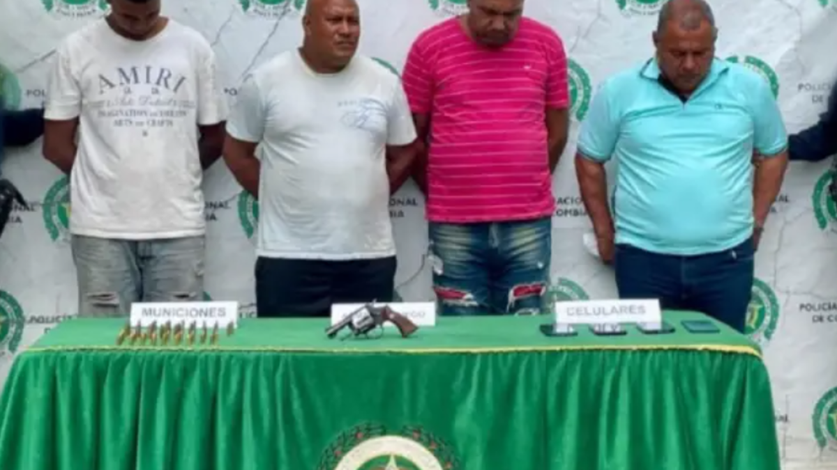 Capturan al agente de CTI, la escolta del fiscal del caso Nicolás Petro para Nexos con el clan del Golfo Persa en Barranquilla: otros 11 fueron arrestados

 – En la mira