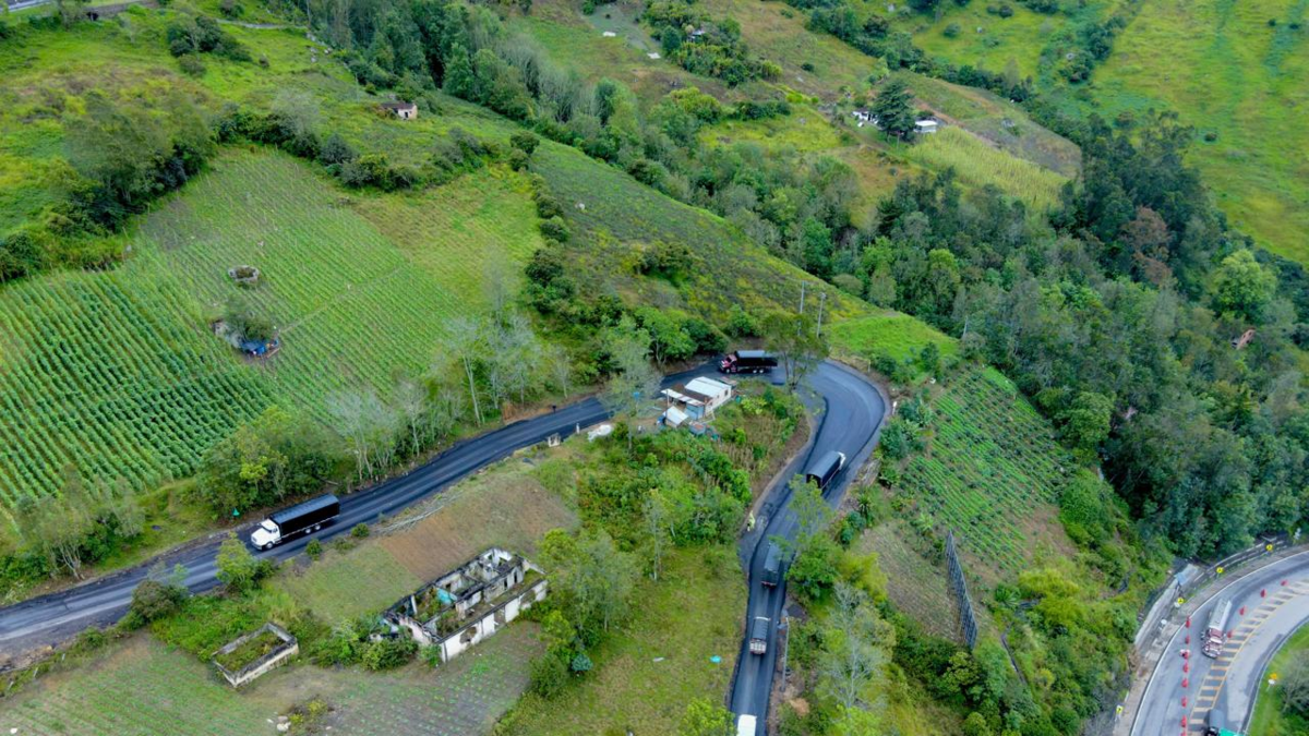 Más 700 mil millones de pesos perdieron la llanura después de 22 días de cierre y restricciones debido al extenso deslizamiento de Km 18 km

 – En la mira