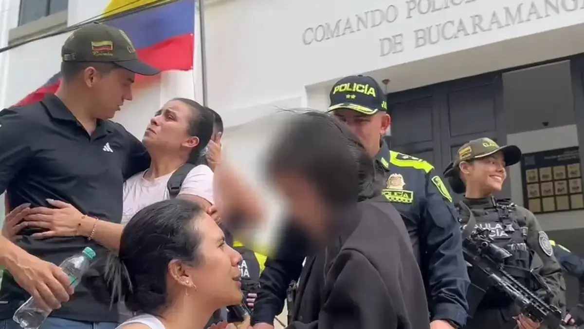 Afirmaron que era un FARC y una familia forzada

 – En la mira