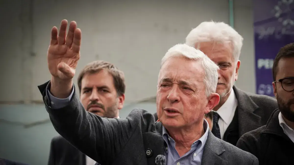 Álvaro Uribe, candidato para el Senado? Escenario legal y política política detrás de este centro de democracia

 – En la mira