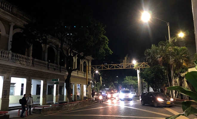 La Sexta Avenue tiene 138 nuevas luces LED – 

 – En la mira