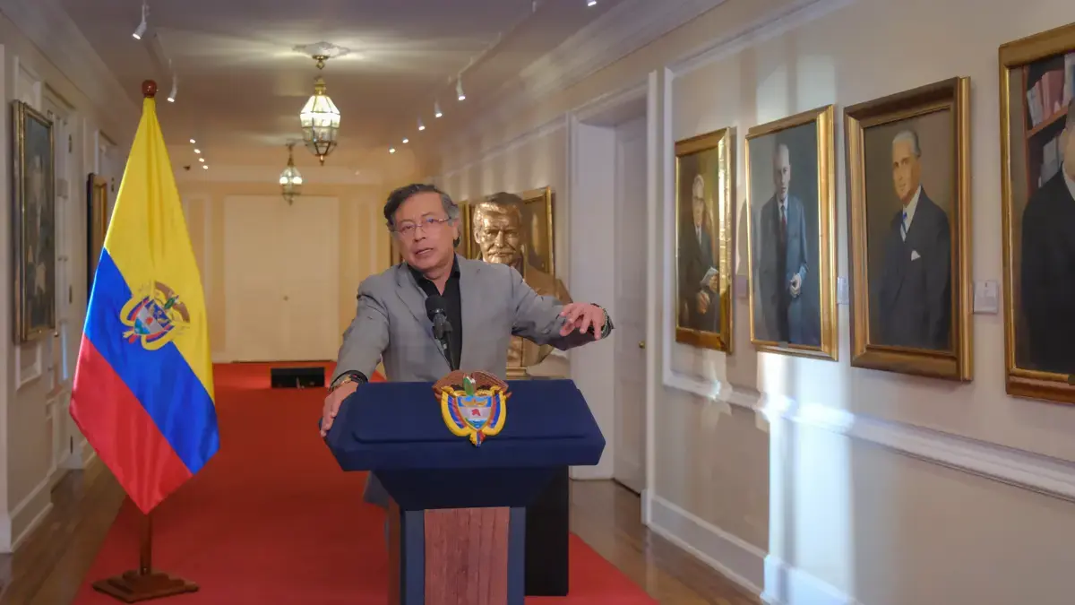 La demanda del presidente Gustavo Petro a Holman Morris, las reglas de la lista de Uribista en el Parlamento y más

 – En la mira