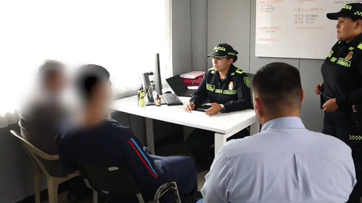Menor, que atacó violentamente el autobús de piedra con una piedra

 – En la mira