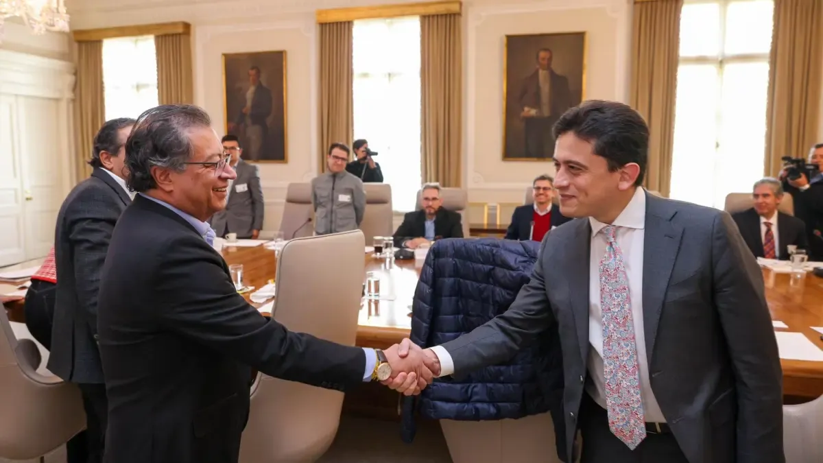 Petro Petro Pregunta Luis Carlos Reyes sobre la eficiencia de una prohibición de las exportaciones de carbono a Israel: ‘Gatopardismo es así’

 – En la mira