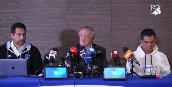 Ricardo Pérez asume responsabilidades para las malas firmas

 – En la mira