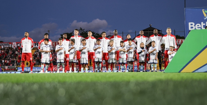 Para la partida de Bava de Santa Fe, dos jugadores están en riesgo

 – En la mira