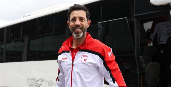 Esta es la demanda de que Jorge Bava tiene que dejar Santa Fe

 – En la mira