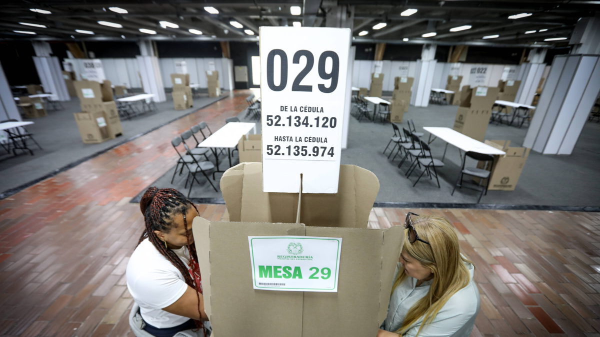 ¿Hay compensaciones para quienes votan en consulta como en el Tratado Histórico?
 – En la mira