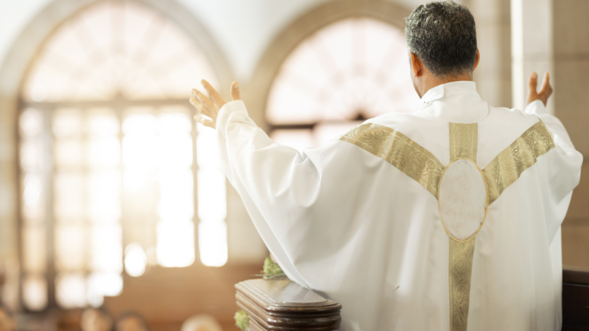 El Papa León XIV designó al Padre Franklin Misael Betancourt como nuevo obispo de la Diócesis de Tumaco en Nariño.

 – En la mira