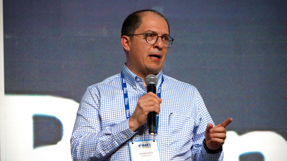 Francisco Barbosa renuncia a su suministro

 – En la mira