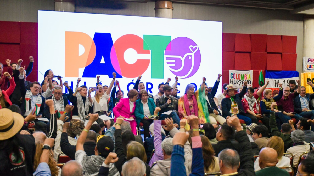 ¿Consiguieron el Congreso y la Presidencia el histórico tratado tras decisión que revoca a su marido más cercano?

 – En la mira